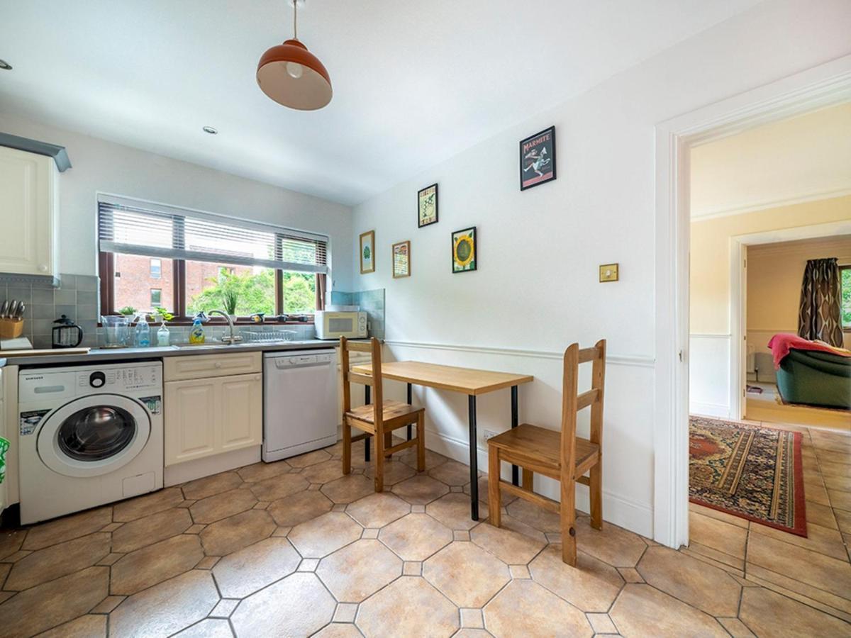 Pass The Keys Stunning 3 Bedroom Apt Leafy South Belfast With Lots Nearby Екстериор снимка